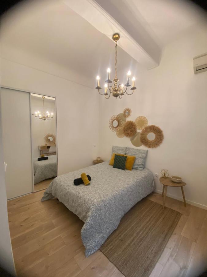 Le Casimir - Superbe T3 En Plein Centre Ville Renove Avec Gout - Wifi Béziers Exterior foto